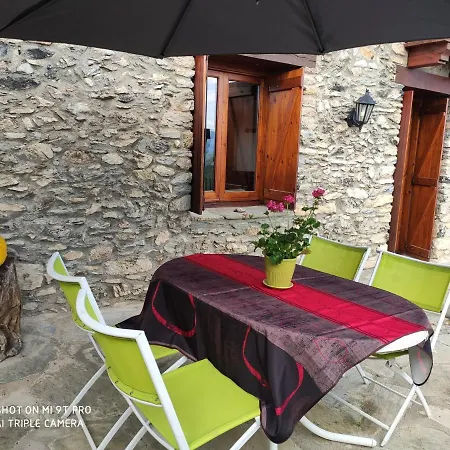 Cal Pauleta Holiday home