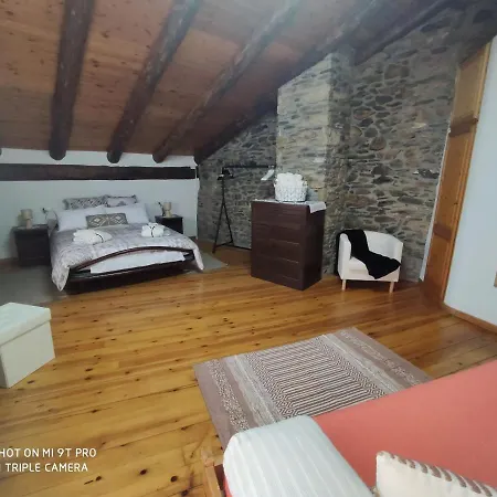 Holiday home Cal Pauleta Bescaran